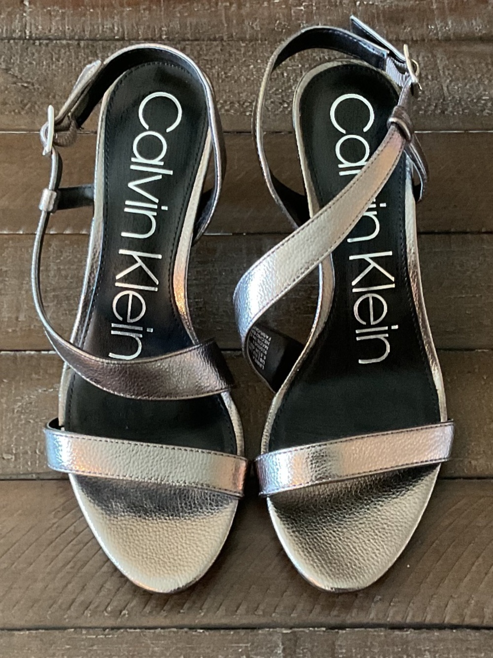 🤩 Calvin Klein Dark Silver Strappy Sandals - size 6.5